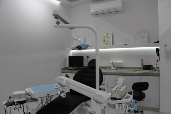 Slider image (7) RUMO Dental Group